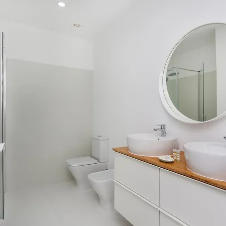 Sancha - In The Centre Near The Aliados Oporto