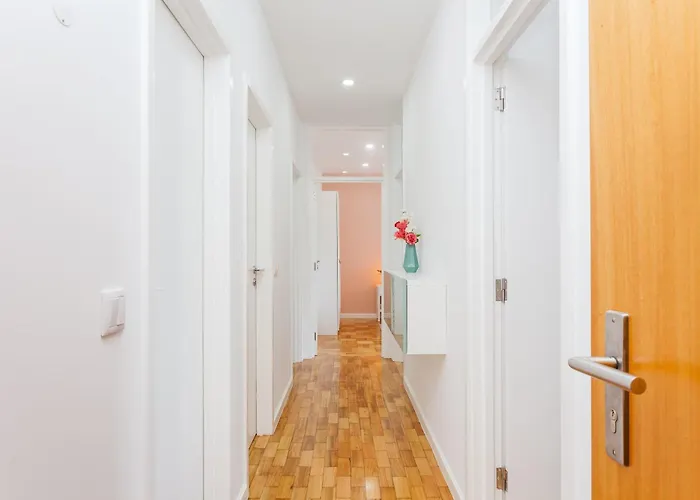 Apartment Sancha - In The Centre Near The Aliados *