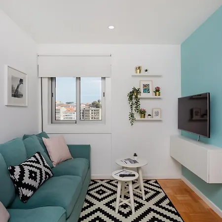 Sancha - In The Centre Near The Aliados